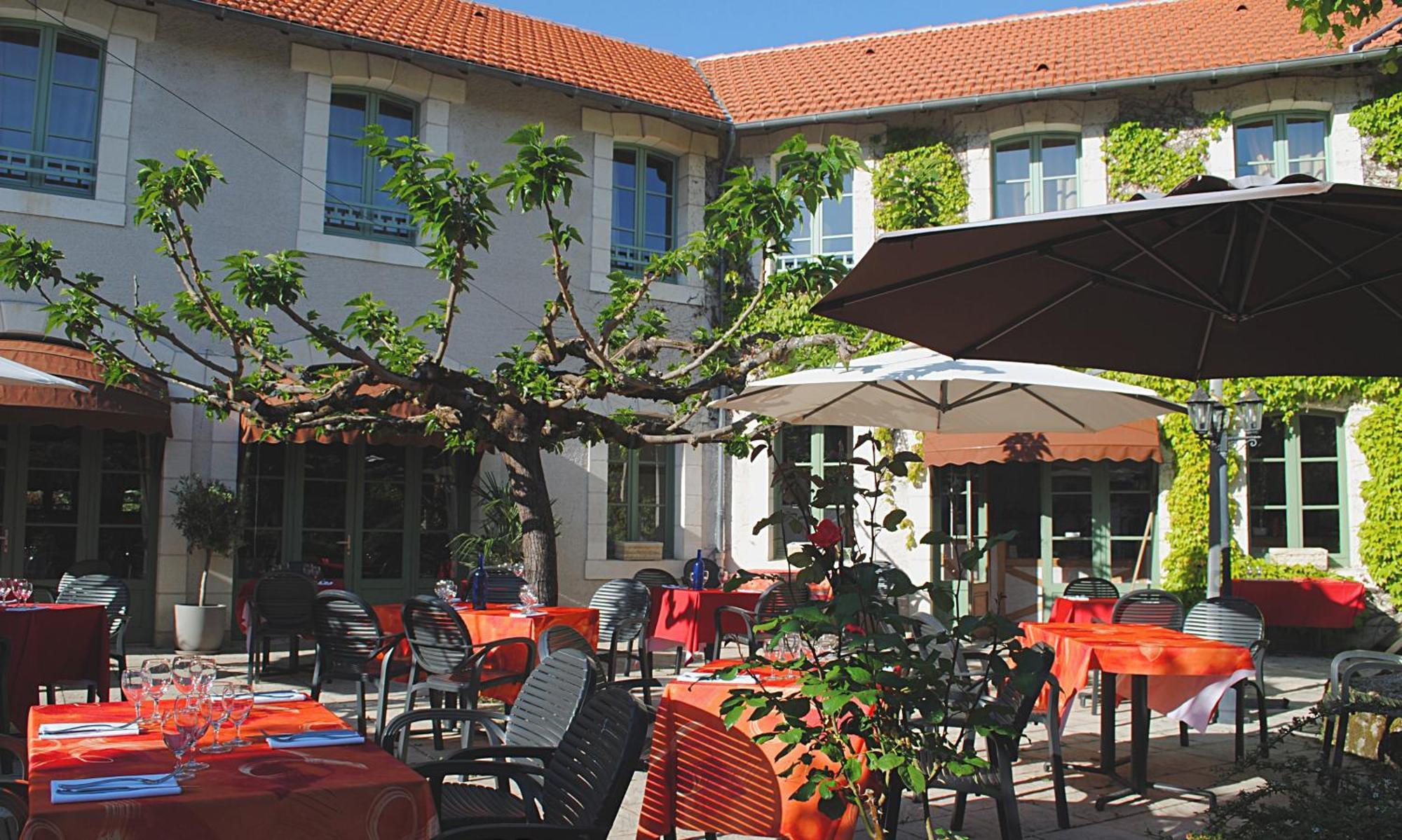 Logis Hostellerie Du Perigord Vert Brantôme Exteriör bild